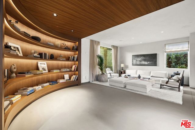 $55,000 | 640 Milwood Avenue, Venice, CA 90291