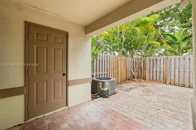 $2,850 | 390 City View Drive, Unit 390, Fort Lauderdale, FL 33311