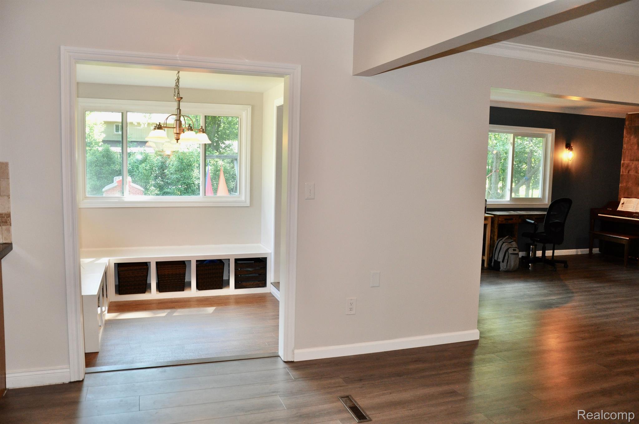 1280 Potomac Drive Rochester, MI 48306 - Photo 11 of 29 Breakfast nook