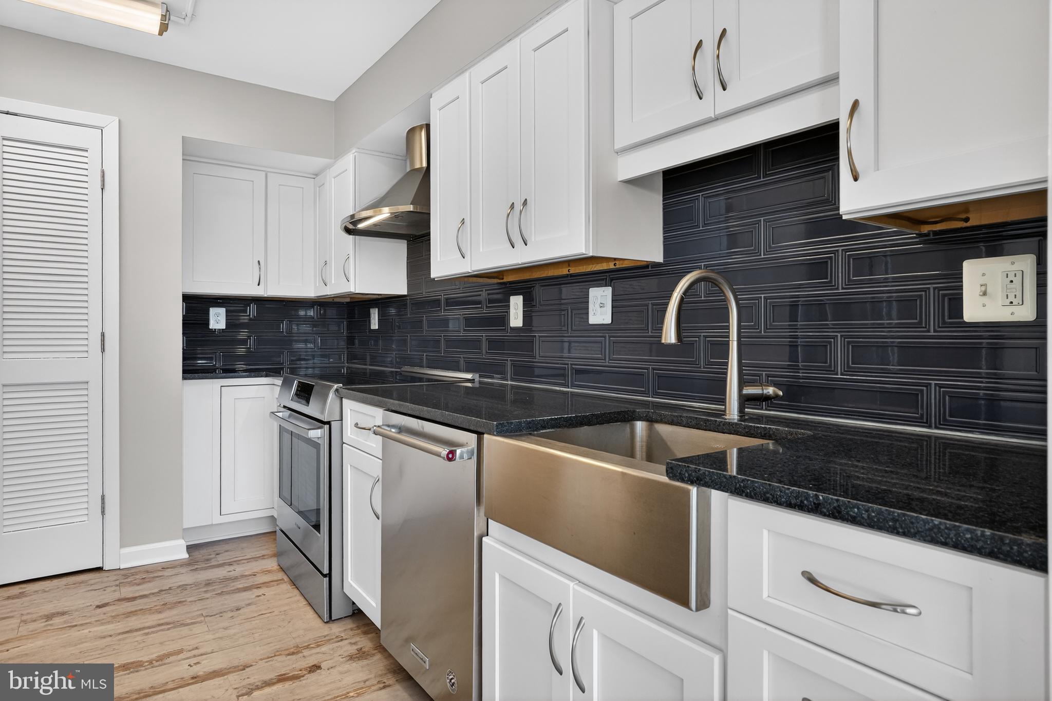 1808 Old Meadow Road, Unit 1009 McLean, VA 22102 - Photo 12 of 19