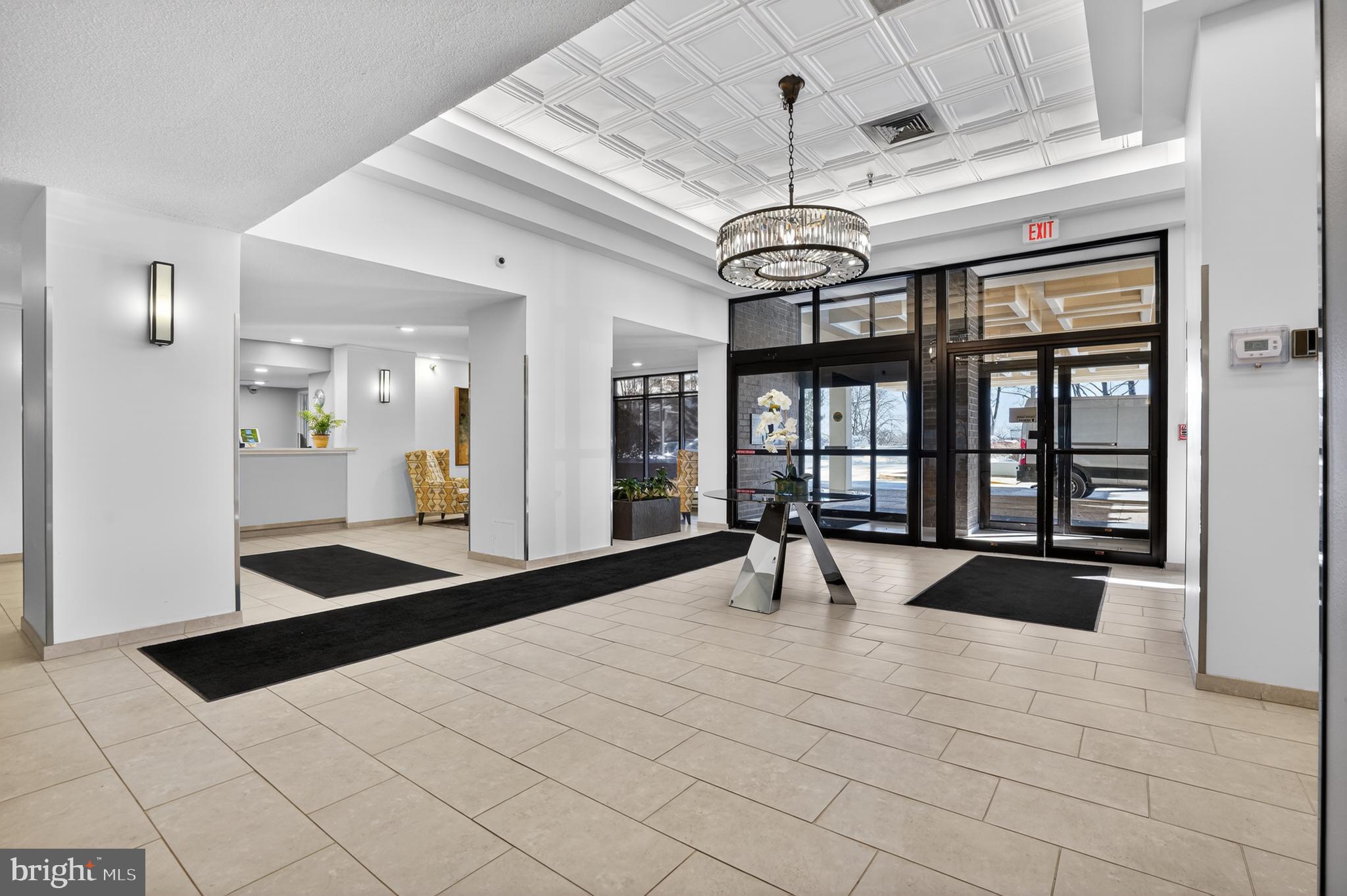 1808 Old Meadow Road, Unit 1009 McLean, VA 22102 - Photo 3 of 19