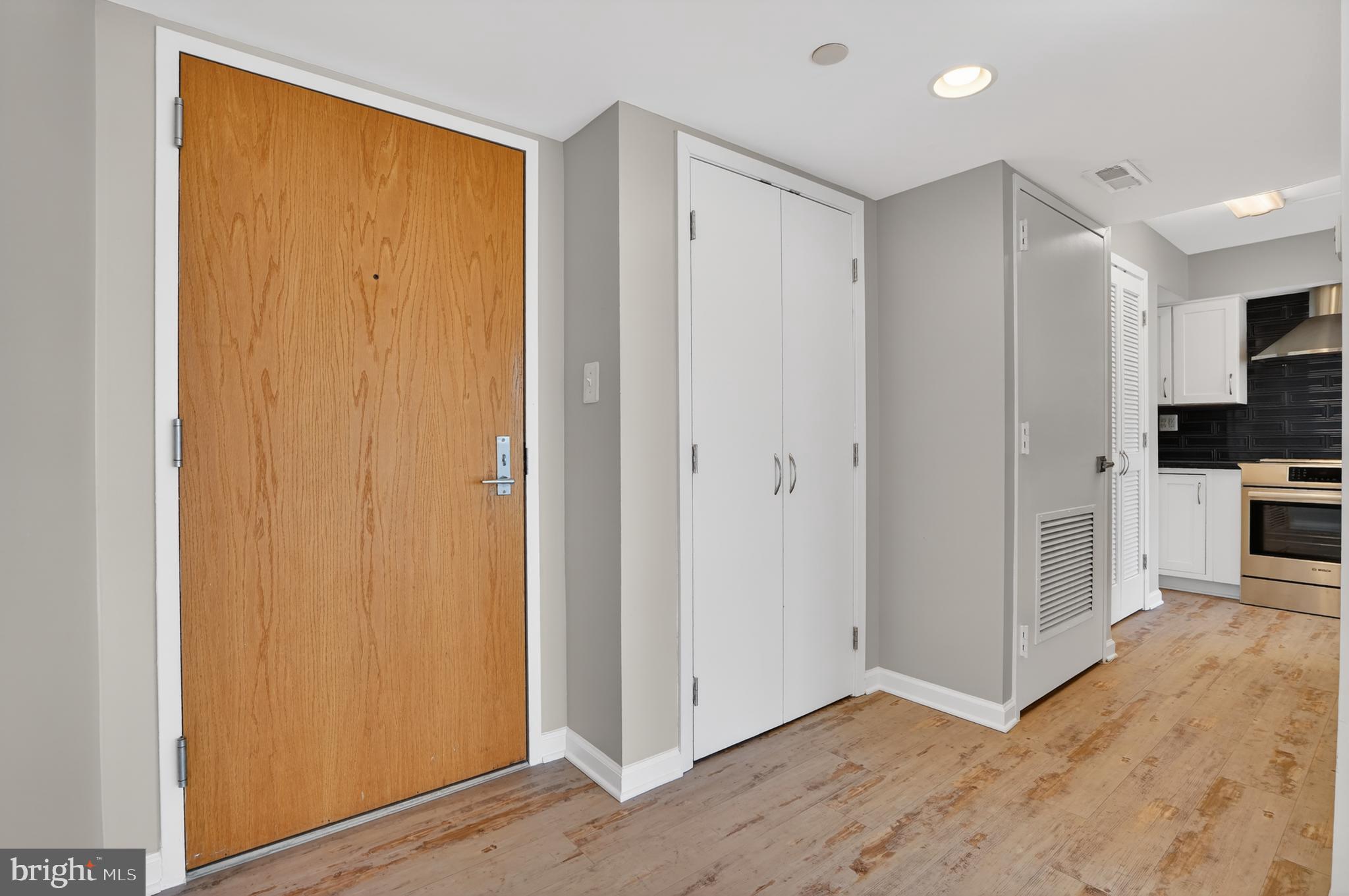 1808 Old Meadow Road, Unit 1009 McLean, VA 22102 - Photo 4 of 19