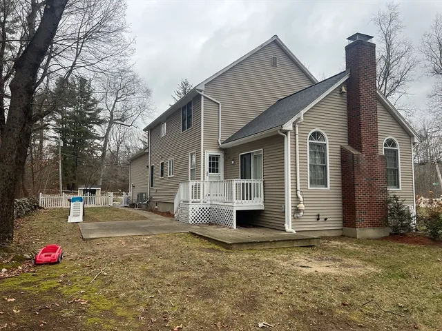 $4,000 | 1565 West Street, Wrentham, MA 02093