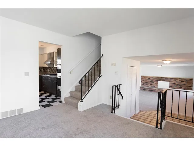 $2,900 | 7740 Arlington Avenue North, Brooklyn Park, MN 55443