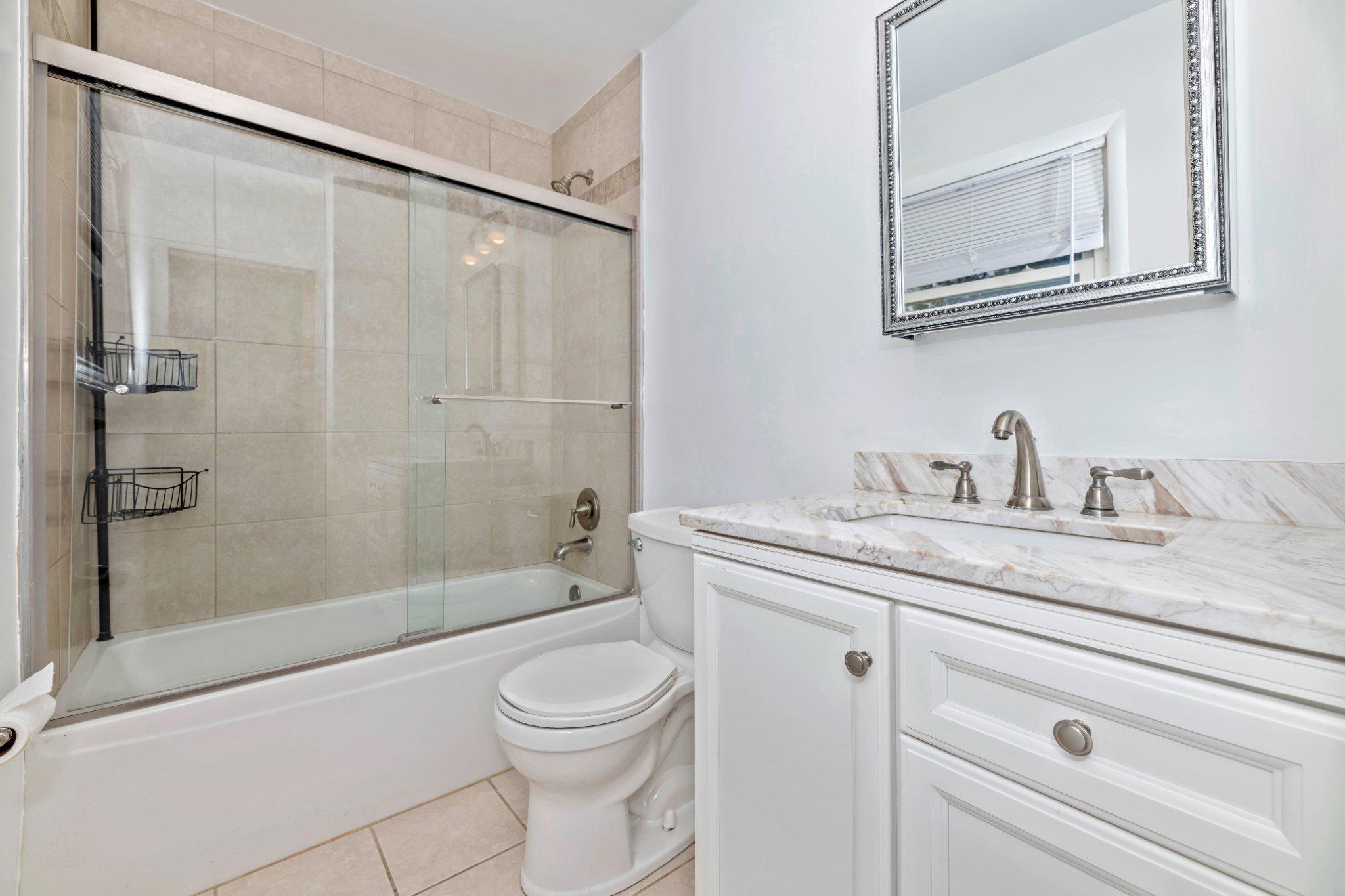 7927 Old Seventh Street Frederick, MD 21702 - Photo 8 of 19 Primary Bath