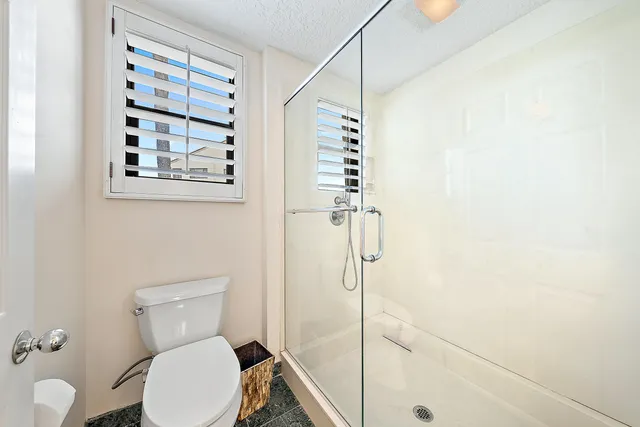 $6,500 | 926 Oak Harbour Drive, Juno Beach, FL 33408