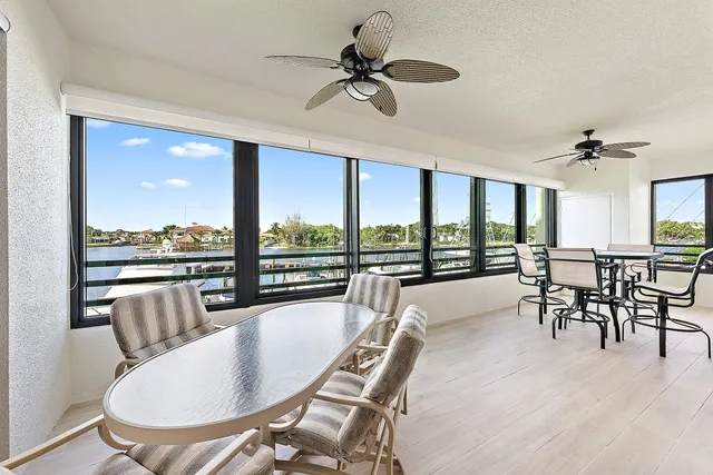 $6,500 | 926 Oak Harbour Drive, Juno Beach, FL 33408