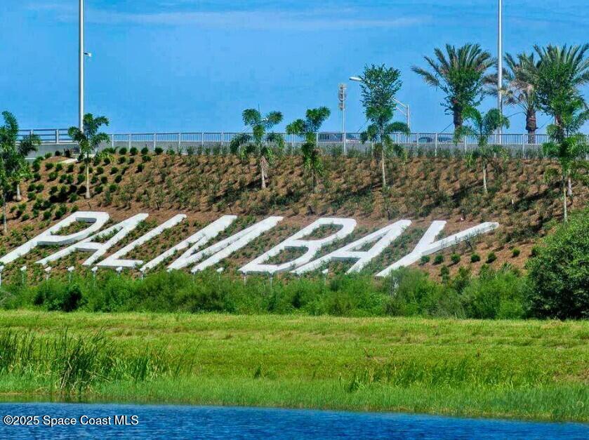 340 Wendover Road Southwest Palm Bay, FL 32908 - Photo 20 of 23 a view of a field with an trees