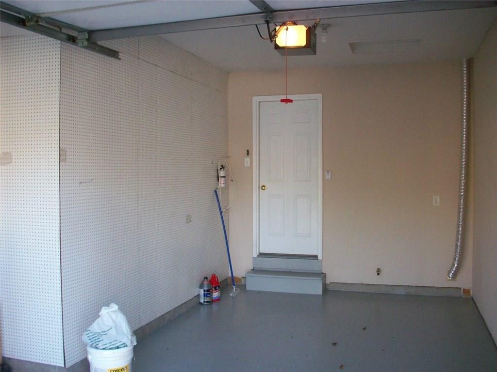 8424 Hague Road, Unit 11 Indianapolis, IN 46256 - Photo 2 of 15 Gallery Image 2