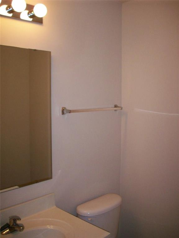 8424 Hague Road, Unit 11 Indianapolis, IN 46256 - Photo 3 of 15 Gallery Image 3