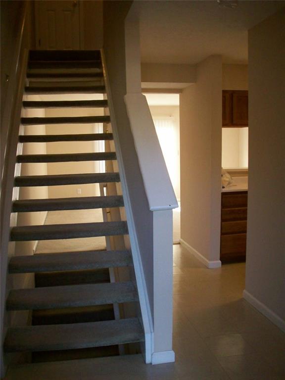 8424 Hague Road, Unit 11 Indianapolis, IN 46256 - Photo 4 of 15 Gallery Image 4