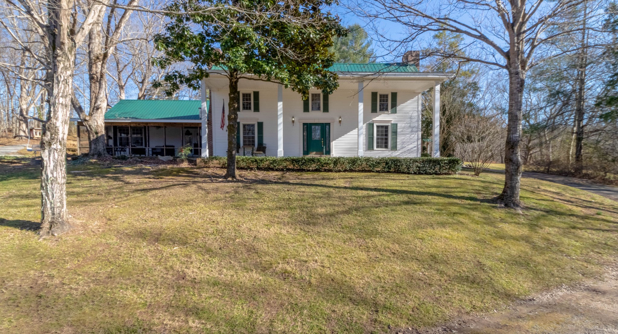 1441 Gratton Road Clarksville, TN 37043 - Photo 1 of 49 a front view of a house with a garden