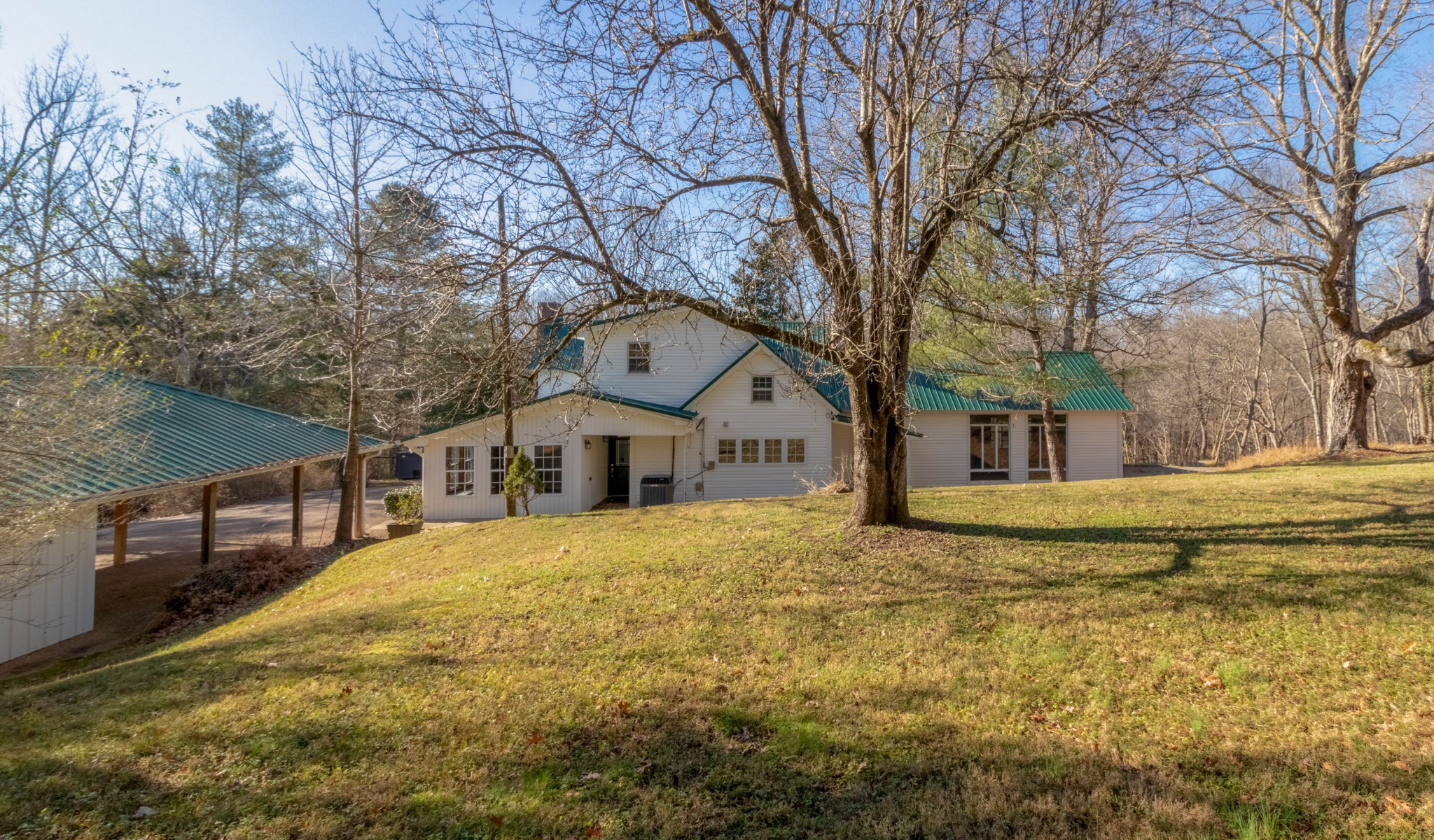 1441 Gratton Road Clarksville, TN 37043 - Photo 47 of 49 a house that has a tree in front of it
