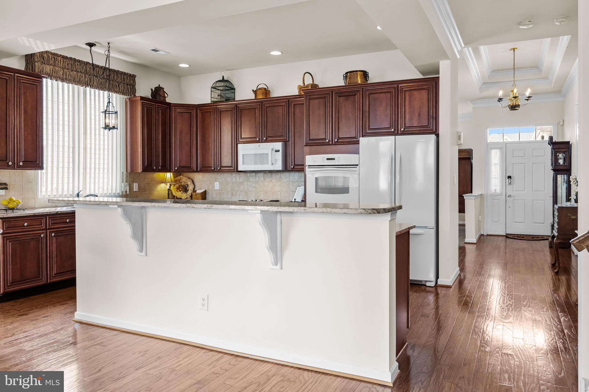 60 Nathaniel Road Holland, PA 18966 - Photo 11 of 41 Breakfast Bar
