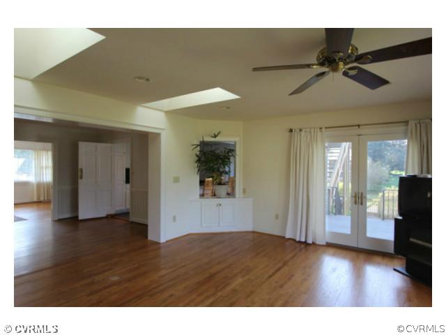133 Beverly Road Ashland, VA 23005 - Photo 12 of 24 Den/Family/Great Room - without furniture