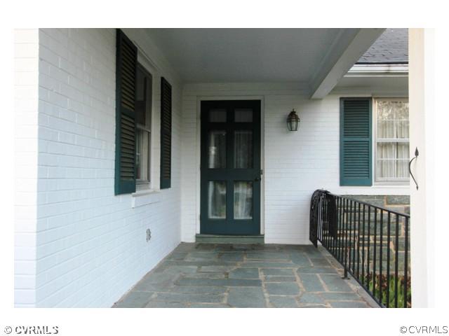 133 Beverly Road Ashland, VA 23005 - Photo 3 of 24 Porch
