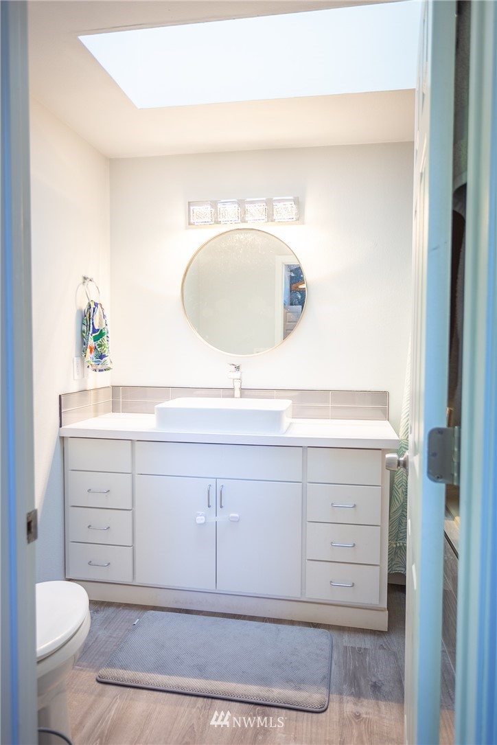 10021 Meadow Road Southwest Lakewood, WA 98499 - Photo 14 of 25 Gallery Image 14