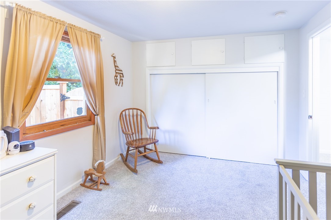 10021 Meadow Road Southwest Lakewood, WA 98499 - Photo 18 of 25 Gallery Image 18