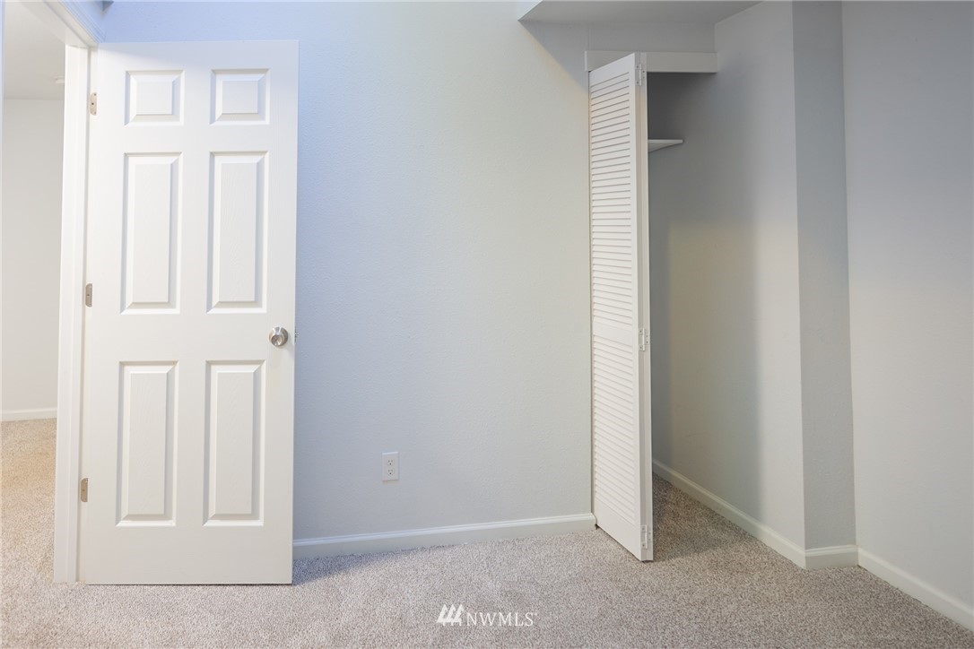 10021 Meadow Road Southwest Lakewood, WA 98499 - Photo 20 of 25 Gallery Image 20