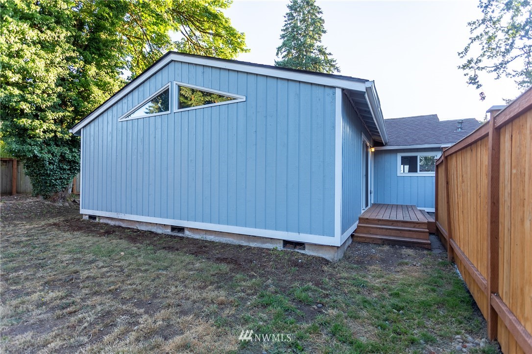 10021 Meadow Road Southwest Lakewood, WA 98499 - Photo 21 of 25 Gallery Image 21