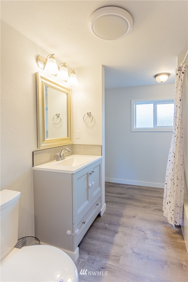 10021 Meadow Road Southwest Lakewood, WA 98499 - Photo 9 of 25 Gallery Image 9