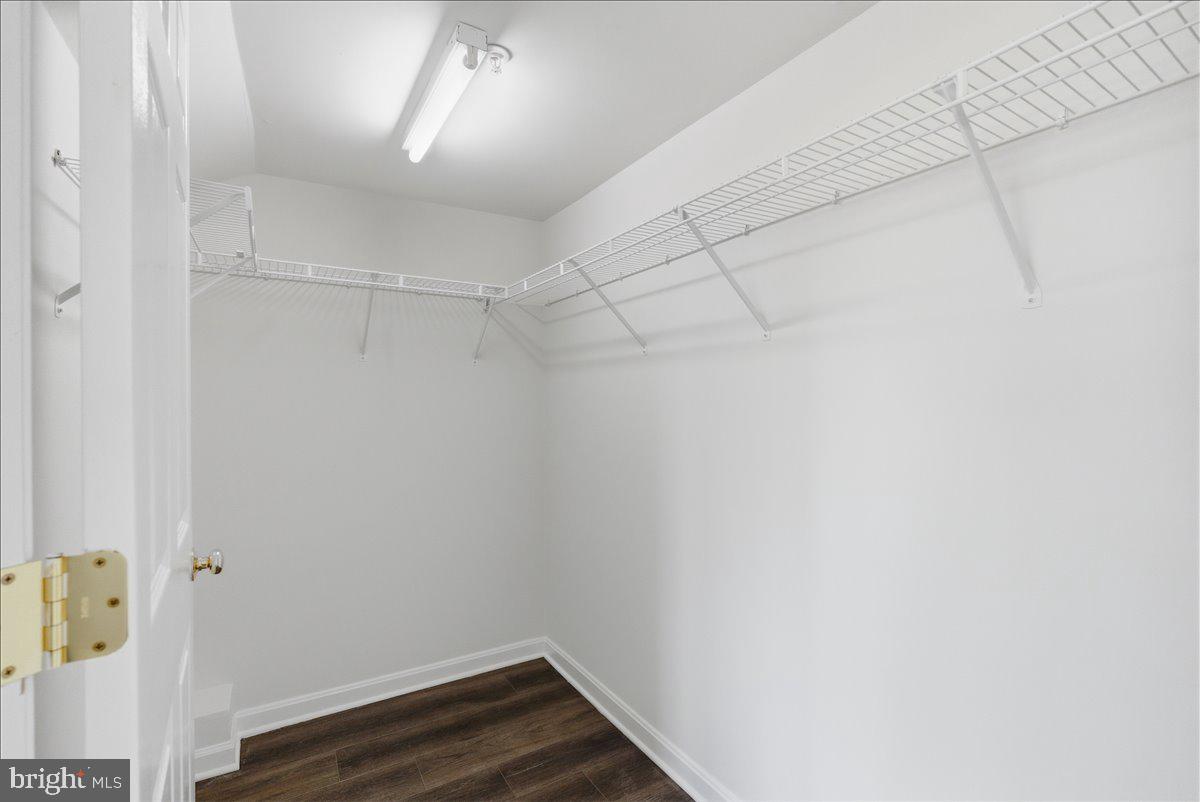 1304 F Garden Wall Circle Reston, VA 20194 - Photo 21 of 23 a view of small space