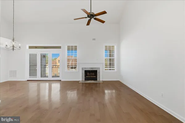 $3,100 | 1304 F Garden Wall Circle, Reston, VA 20194