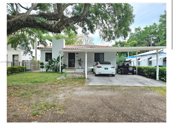 $5,800 | 3439 Percival Avenue, Miami, FL 33133