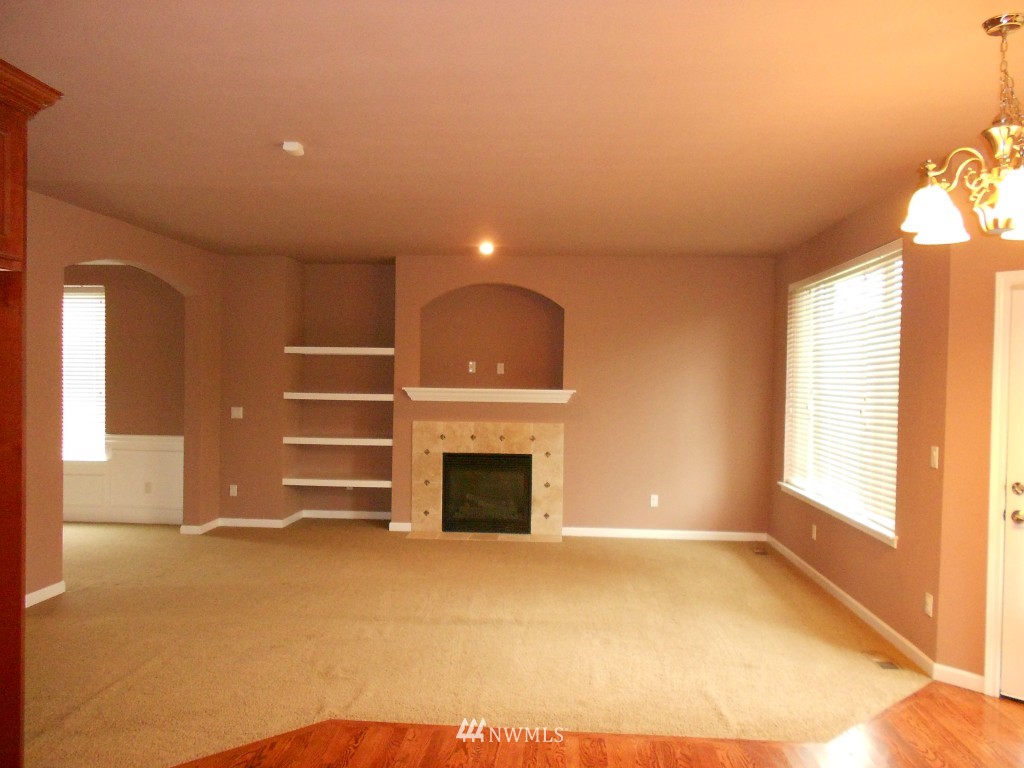 4029 Northeast 9th Place Renton, WA 98056 - Photo 6 of 15