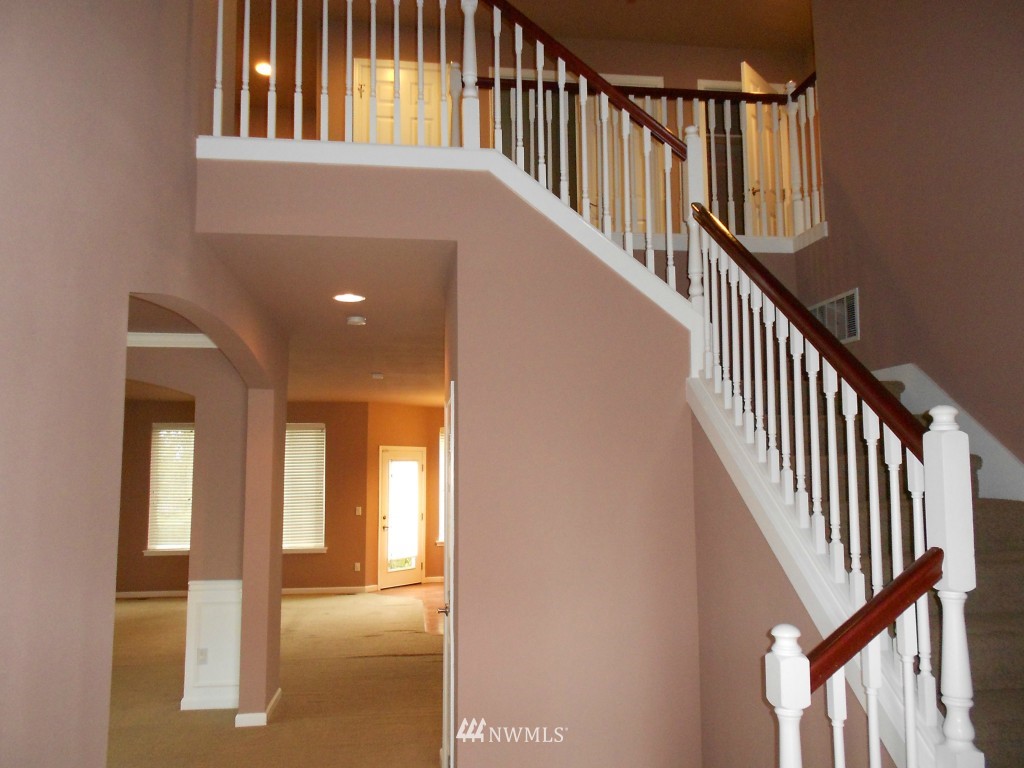 4029 Northeast 9th Place Renton, WA 98056 - Photo 10 of 15
