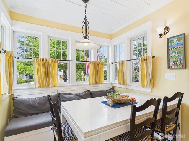 $889,999 | 7 Lupine Lane, Pacific Beach, WA 98571