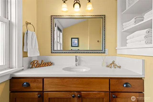 $889,999 | 7 Lupine Lane, Pacific Beach, WA 98571