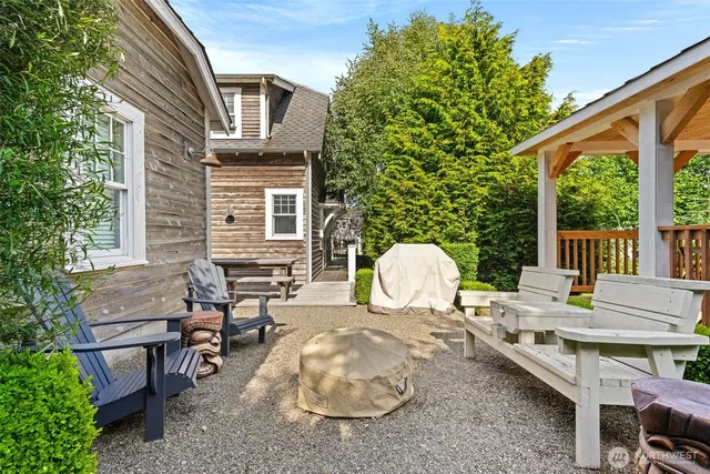 $889,999 | 7 Lupine Lane, Pacific Beach, WA 98571