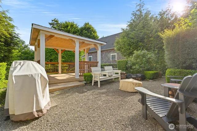 $889,999 | 7 Lupine Lane, Pacific Beach, WA 98571