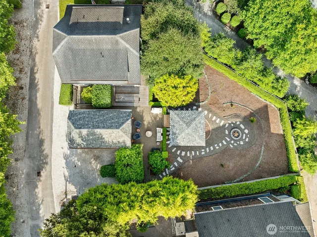 $889,999 | 7 Lupine Lane, Pacific Beach, WA 98571