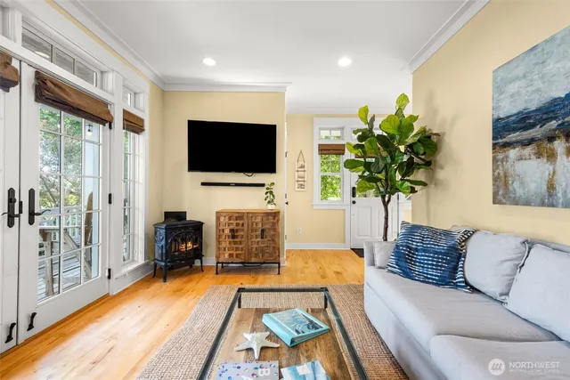 $889,999 | 7 Lupine Lane, Pacific Beach, WA 98571