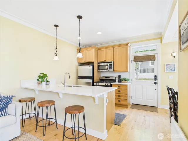 $889,999 | 7 Lupine Lane, Pacific Beach, WA 98571