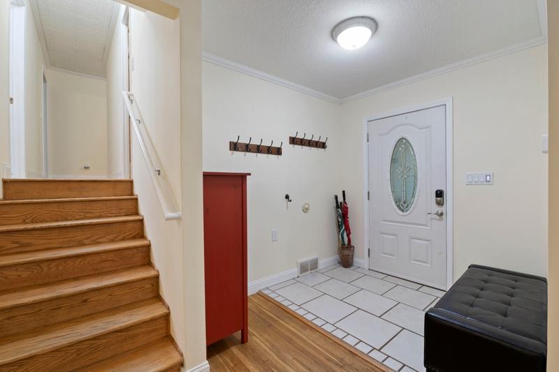 9045 Inver Grove Trail Inver Grove Heights, MN 55076 - Photo 2 of 18 Gallery Image 2
