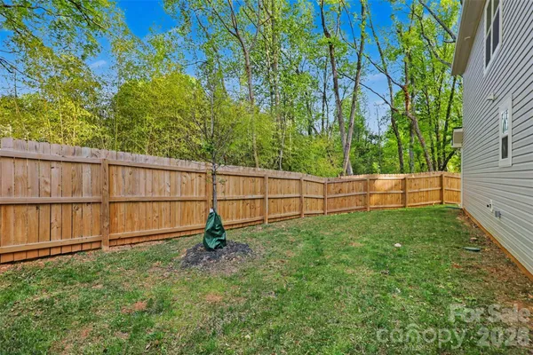 $325,000 | 2046 McDonald Drive, Charlotte, NC 28216