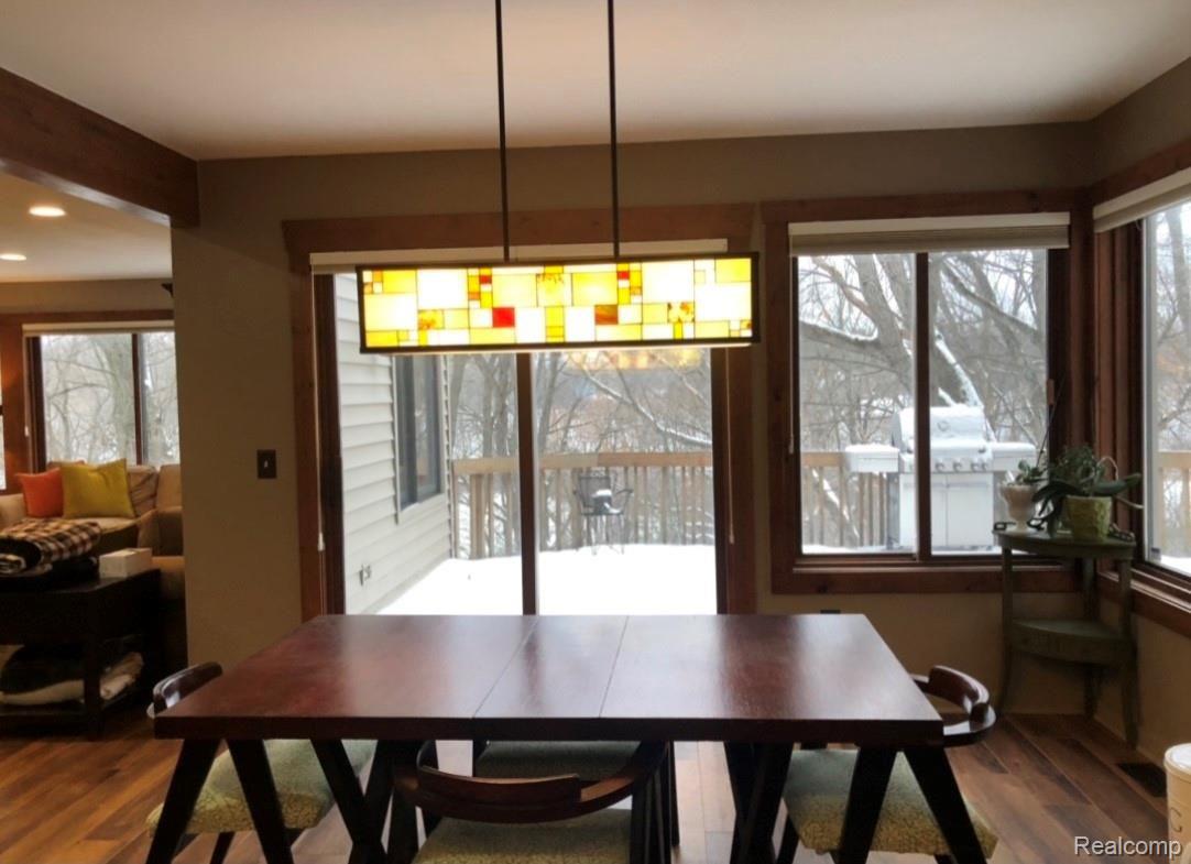 1510 South Milford Road Milford, MI 48381 - Photo 18 of 48 Dining area