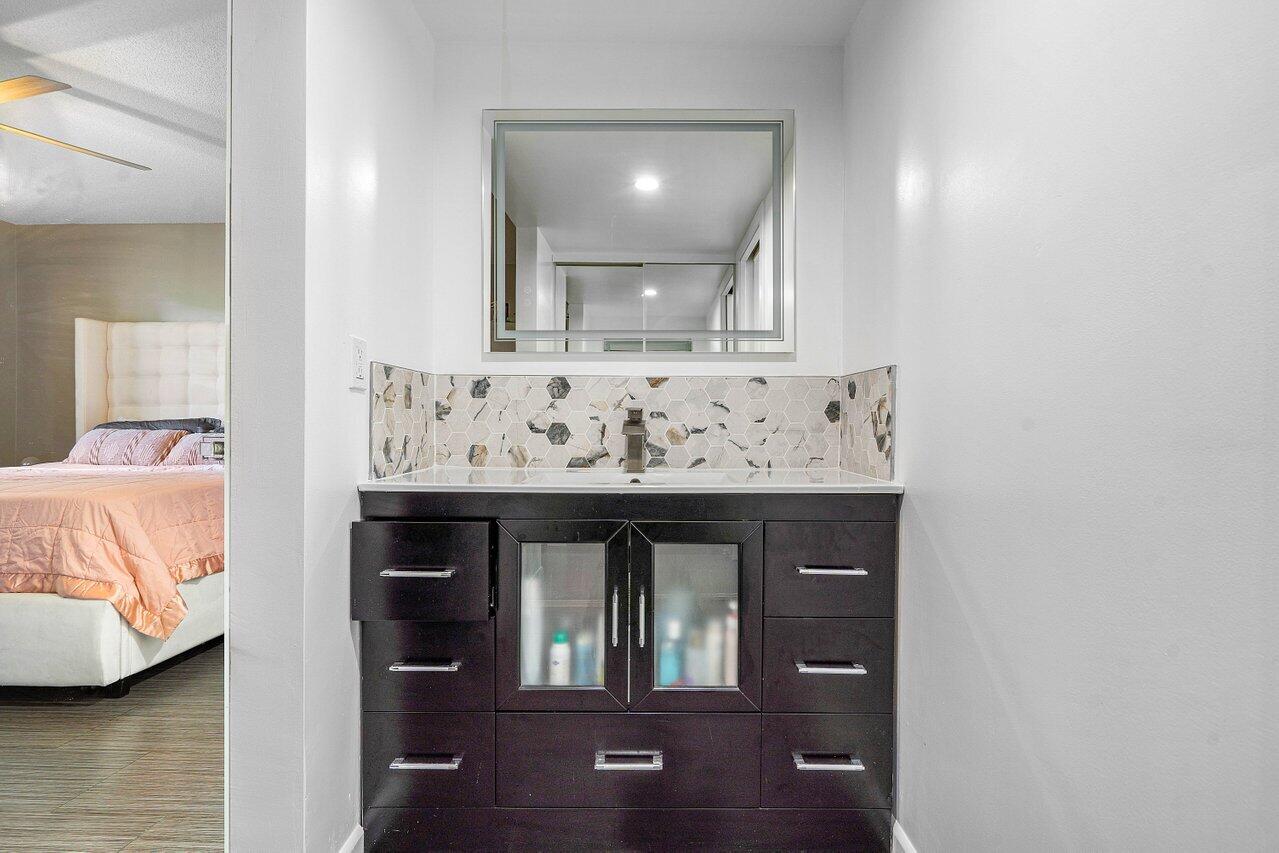 6121 Balboa Circle, Unit 103 Boca Raton, FL 33433 - Photo 16 of 24 016-6121BalboaCircle-103-BocaRaton-FL-33
