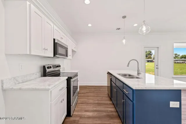 $2,000 | 121 Santa Marta Drive, Youngsville, LA 70592