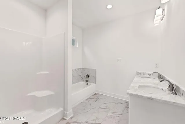 $2,000 | 121 Santa Marta Drive, Youngsville, LA 70592