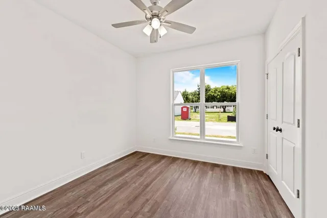 $2,000 | 121 Santa Marta Drive, Youngsville, LA 70592