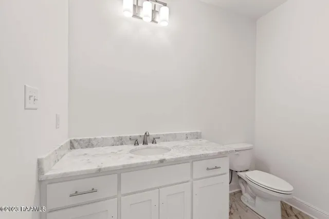 $2,000 | 121 Santa Marta Drive, Youngsville, LA 70592