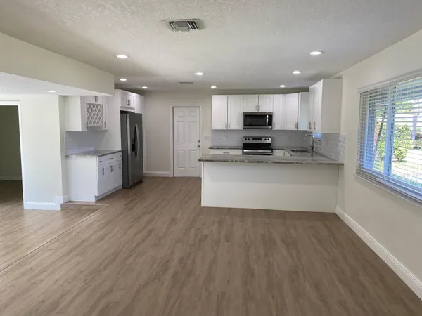 $4,595 | 2751 Northeast 26th Terrace, Boca Raton, FL 33431