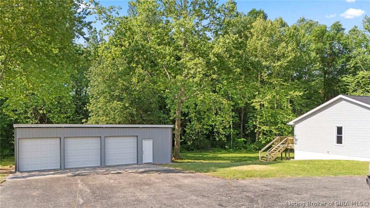 934 East Crothersville Road Austin, IN 47102 - Photo 8 of 37