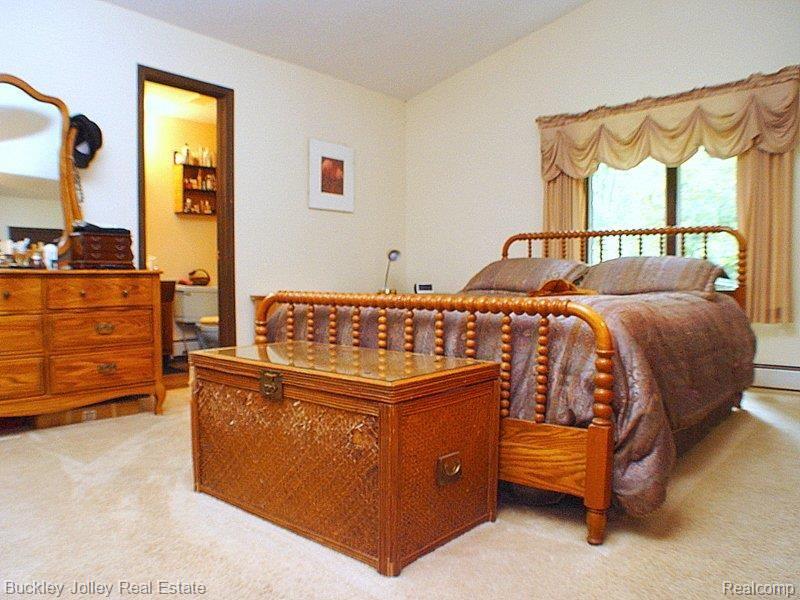 11762 Marshall Road South Lyon, MI 48178 - Photo 12 of 15 Master Bedroom.jpg