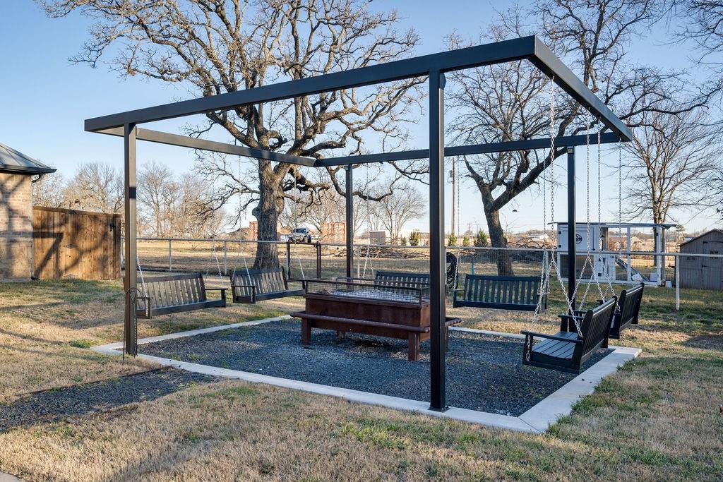 4069 Farm To Market Road 730 North Decatur, TX 76234 - Photo 26 of 33 a view of outdoor space