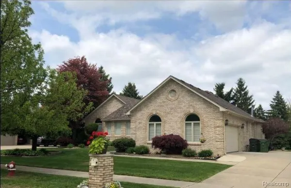 $499,000 | 48428 Estera Drive, Utica, MI 48315